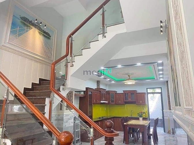 Hình ảnh NHÀ BÁN ĐẸP HXH CMTT Tân Bình 62m2  Giá 10 tỷ .