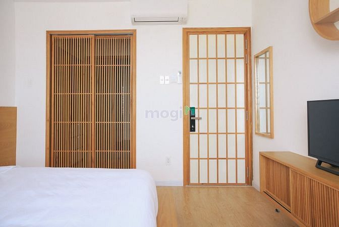 Hình ảnh CHo thuê CHCC THE GOLDEN STAR, 2pn, Full nội thất