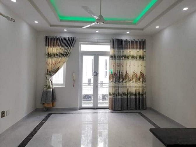 Hình ảnh Cho thuê Góc 2 Mặt Tiền 702A Sư Vạn Hạnh p10 quận 10