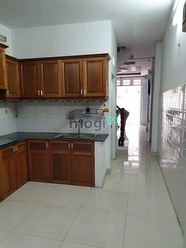 Hình ảnh Cho thuê nhà 56b Phan Đăng Lưu phường 5 Quận Phú Nhuận
