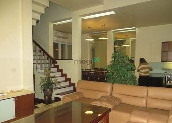 Hình ảnh Cho thuê nhà mặt tiền đường Phan Xích Long quận Phú Nhuận8x18m