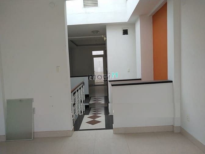 Hình ảnh Cho thuê nhà Bàu Cát 2, p14, tb, 5x10m, 1 trệt 2 lầu.