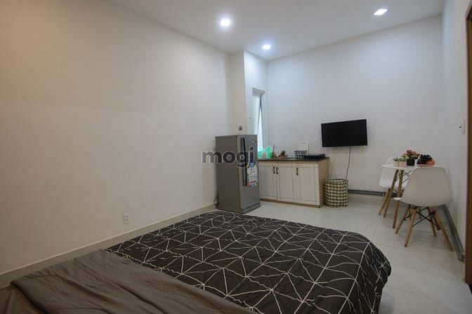 Hình ảnh studio full nội thất_của sô_ban công_ngay Thành Thái_gần huflit