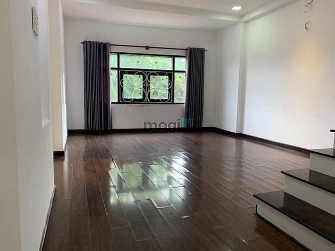 Hình ảnh Cho thuê biệt thự mini 9A Hậu Giang, P4, Tân Bình.