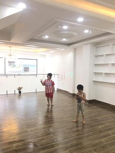 Hình ảnh Cho thuê nhà 29C Trần Quang Diệu Quận 3