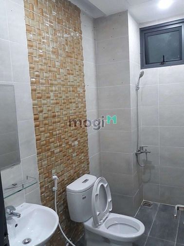 Hình ảnh Cho thuê nhà Đồng Đen, Tân Bình, 4x18m, 1 trệt 1 lầu.