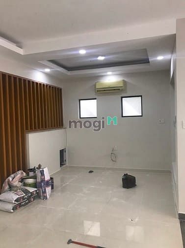 Hình ảnh Cho thuê nhà Cửu Long, Tân Bình, 5.2x24m, 1 trệt 2 lầu.