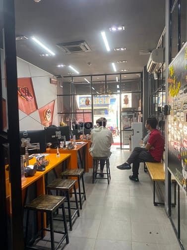 Hình ảnh Cho thuê nhà 108A Cộng Hoà p12 tân bình
