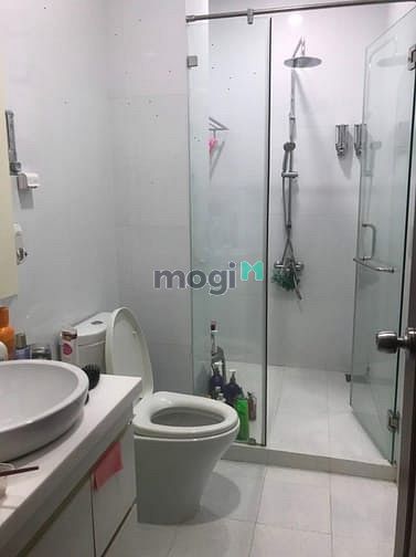Hình ảnh Cho thuê nhà Đồng Đen, p14, Tân Bình, 14x17m, 1 trệt 3 lầu.