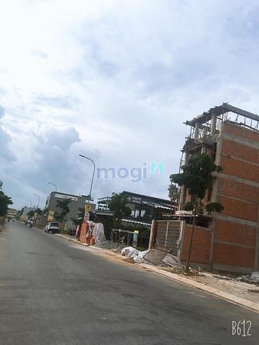 Hình ảnh Mở bán 13 Nền Đất mới ra Sổ, cách KDC Tên Lửa 5p, MT 16m