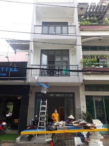 Hình ảnh Cho thuê nhà Cách Mạng Tháng 8, Tân Bình, 4x20m, 1 trệt 2 lầu.