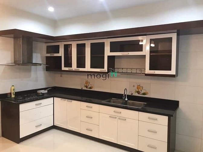 Hình ảnh Cho thuê nhà Võ Thành Trang, Tân Bình, 4x21m, 1 trệt 3 lầu.