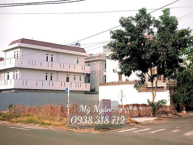 Hình ảnh Lô Góc MT đường 49C, Tân Tạo, Bình Tân. Mặt tiền kinh doanh.