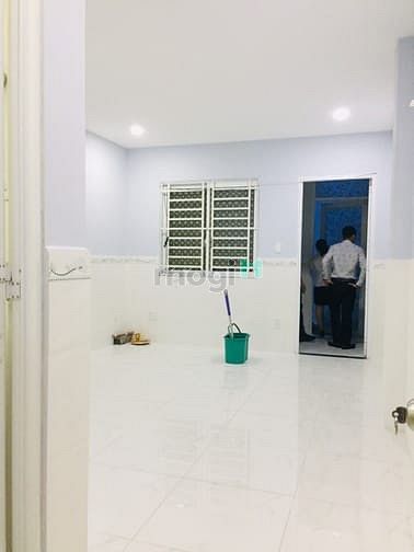 Hình ảnh Cho thuê mặt tiền 340C Hoàng Văn Thụ p4 tân bình