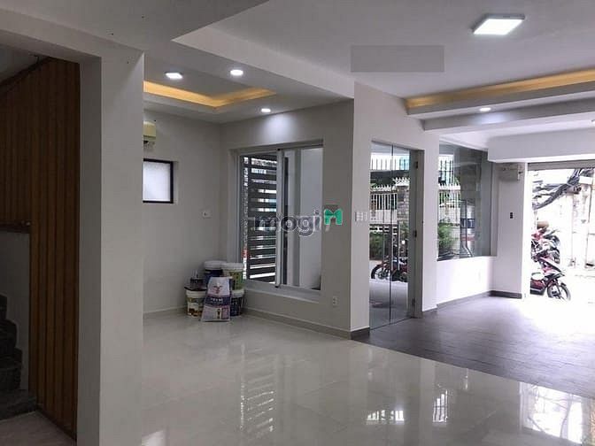 Hình ảnh Cho thuê nhà hxh Phan Văn Trị, Bình Thạnh, 4.3x11m, 1 trệt lửng 3 lầu.