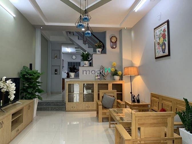 Hình ảnh Cho thuê nhà Tân Canh, p1, Tân Bình, 5x18m, 1 trệt lửng.