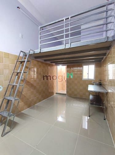 Hình ảnh Phòng Gác cao, 32m2, tháng máy , Trường Chinh Tân Bình , mới 100%