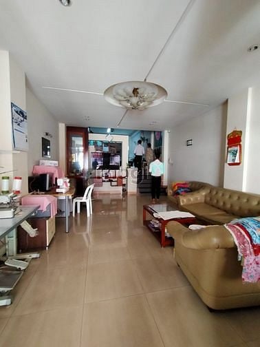 Hình ảnh Cho thuê nguyên căn mặt tiền 99 Lê Bình, p2, Tân Bình