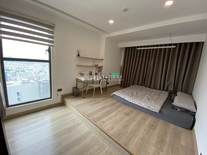 Hình ảnh Đang cần cho thuê chung cư Saigon Royal Residence, đường Bến Vân Đồn