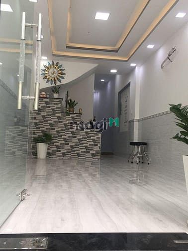 Hình ảnh Cho thuê nhà Cộng Hòa, 4x20m, 1 trệt 2 lầu.