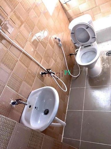 Hình ảnh Phòng mới xây gác lớn, Thoáng mát sạch sẽ, Quận Tân Bình