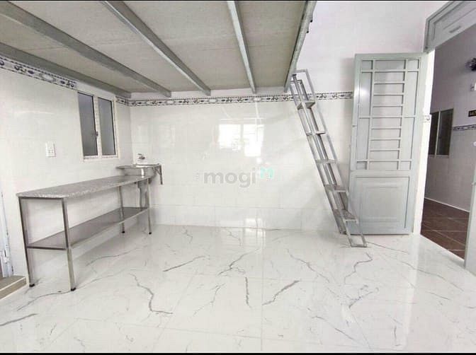 Hình ảnh Phòng mới xây gác lớn, Thoáng mát sạch sẽ, Quận Tân Bình