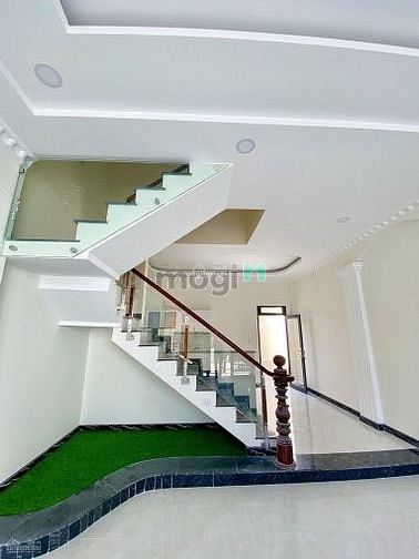 Hình ảnh Bán nhà Hoàng Phan Thái, Chợ Bình Chánh 60m2 SHR