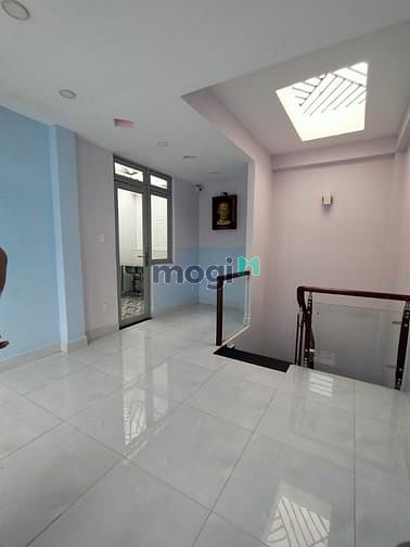 Hình ảnh Cho thue Hẻm 258B Cách Mạng Tháng Tám, Phường 10, Quận 3