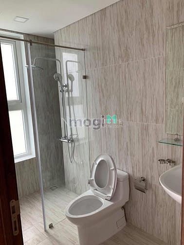 Hình ảnh ✔ Cho thuê CHCC THE GOLDEN STAR 65m 2pn 2wc - Nội thất cơ bản
