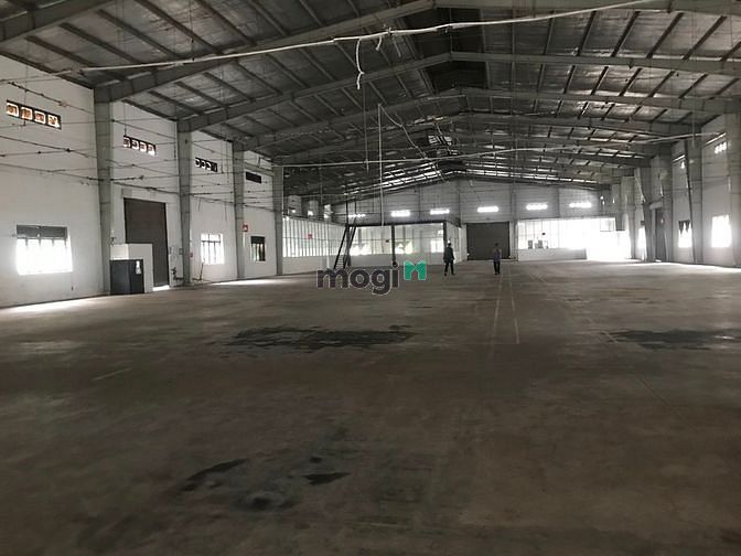 Hình ảnh Cho thuê kho xưởng mới trần cao 10m hẻm xe Cont