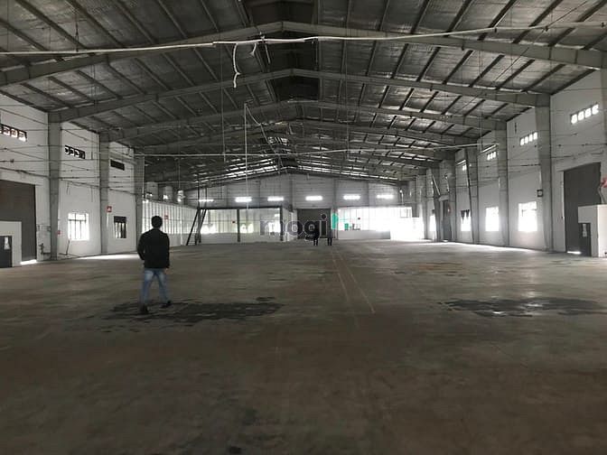Hình ảnh Cho thuê kho xưởng mới trần cao 10m hẻm xe Cont