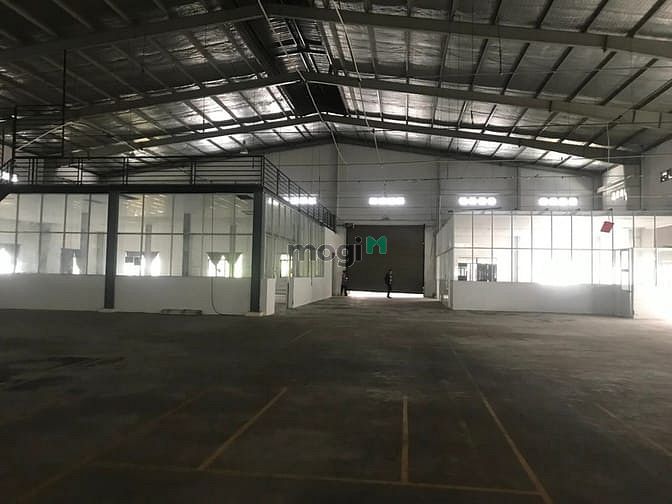 Hình ảnh Cho thuê kho xưởng mới trần cao 10m hẻm xe Cont