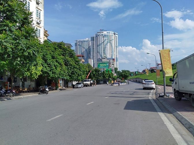 Hình ảnh Ngọc Thụy 50m2 Đất, Oto tránh, Kinh doanh,cách cầu LB 100m