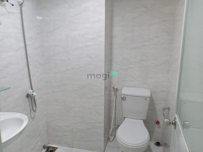 Hình ảnh Đang cần cho thuê CHCC Bông Sao 2 phòng ngủ, 1WC