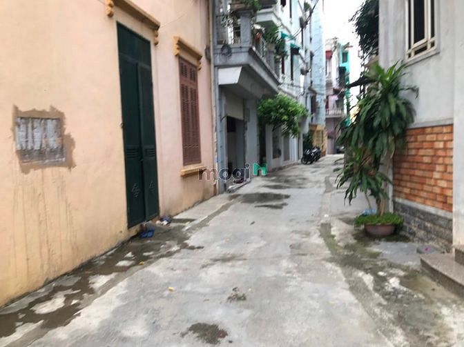 Hình ảnh Bán gấp mảnh đất 46,8m đẹp cả về khổ đất và vị trí Đức Giang,Long Biên