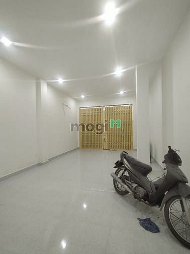 Hình ảnh cho thuê nhà 740A Sư Vạn Hạnh, P13, Q10.