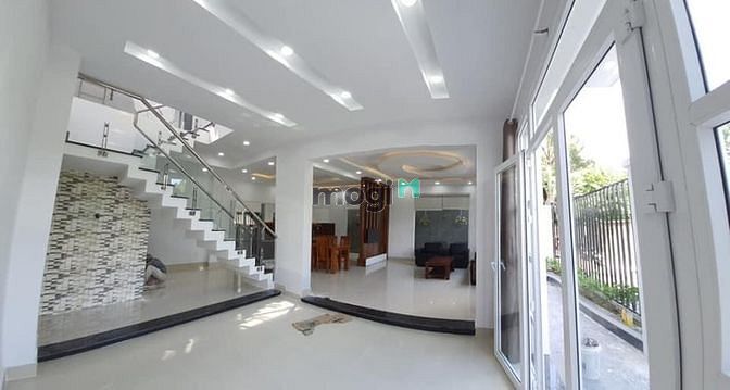 Hình ảnh Nhà cần cho thuê 662C Sư Vạn Hạnh, P10, Quận 10. DTSD 280m2