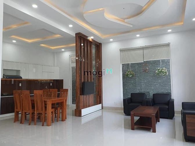 Hình ảnh Nhà cần cho thuê 662C Sư Vạn Hạnh, P10, Quận 10. DTSD 280m2