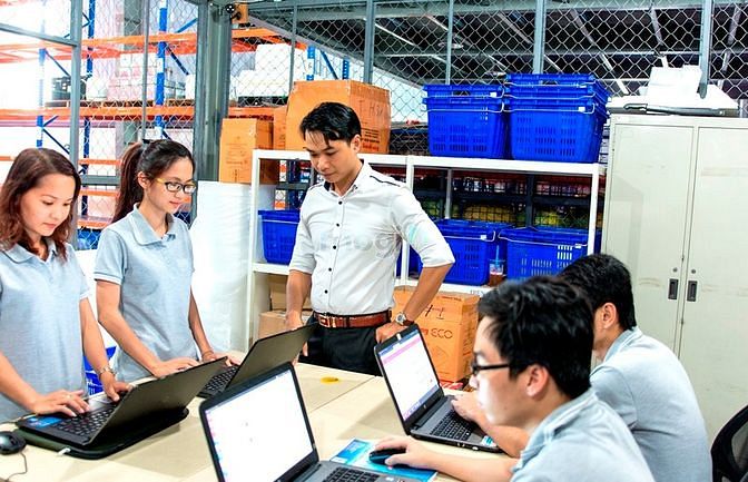 Hình ảnh Kho Hàng Diện Tích Thuê Nhỏ Lớn Có Ô Kệ Cất Hàng Sỉ Lẻ, 10NV Nhập Xuất