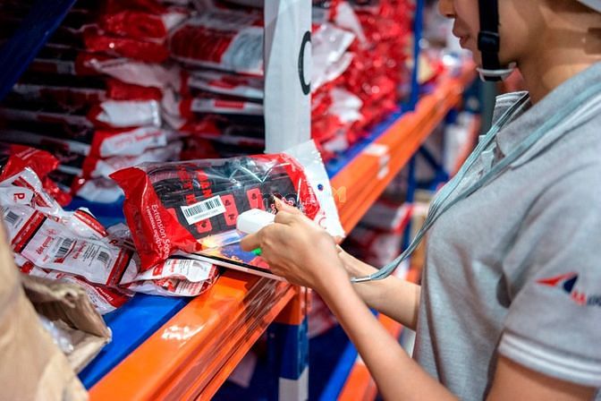 Hình ảnh Kho Hàng Diện Tích Thuê Nhỏ Lớn Có Ô Kệ Cất Hàng Sỉ Lẻ, 10NV Nhập Xuất
