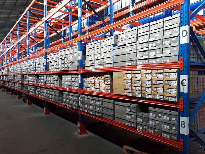 Hình ảnh Kho Hàng Diện Tích Thuê Nhỏ Lớn Có Ô Kệ Cất Hàng Sỉ Lẻ, 10NV Nhập Xuất