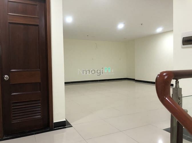 Hình ảnh ✔ Cần bán CHCC GIAI VIỆT 230m 3pn 2wc - Nhà trống