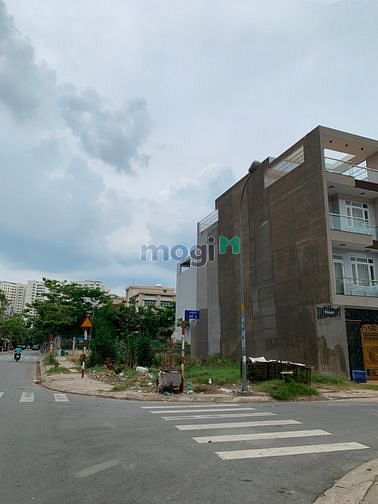 Hình ảnh Sang lại lô đất 135m2 kế góc gầnAeon Bình tân