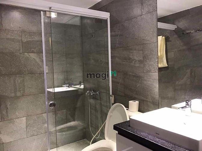 Hình ảnh Cần cho thuê biệt thự Mỹ Thái, PMH, Q7, nhà mới, sàn gỗ cao cấp.