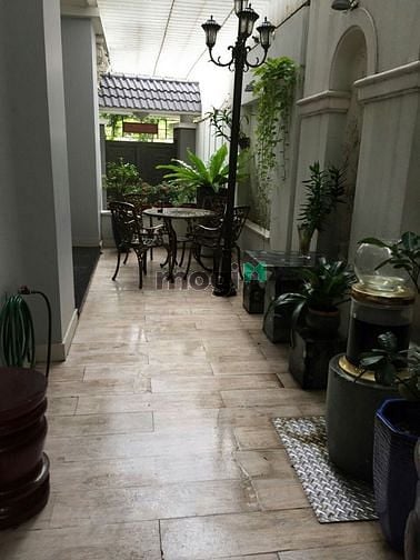 Hình ảnh Cho thuê nhà 76/1 Nguyên Hồng, Q. Bình Thạnh .