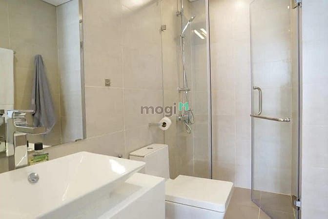 Hình ảnh Cho thuê căn 2PN full nội thất view hồ bơi chung cư Millennium Quận 4