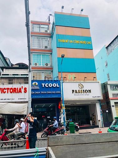 Hình ảnh Cho Thuê MT Trần Hưng Đạo Q1 ( Vị trí gần tòa nhà Pullman ) DT 11x18m