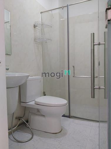 Hình ảnh Full nội thất gỗ 30m2 đường lớn Thành thái Q10 thoáng, an ninh 24/7