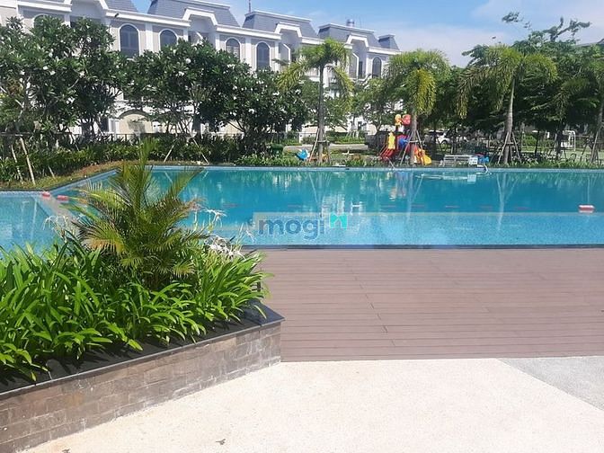 Hình ảnh Sang lại lô đất biệt thự 10x20=200m2 kế góc gầnAeon Bình tân
