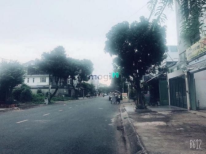 Hình ảnh Còn mảnh đất ông bà để lại ngay bến xe Miền Tây cần bán gấp